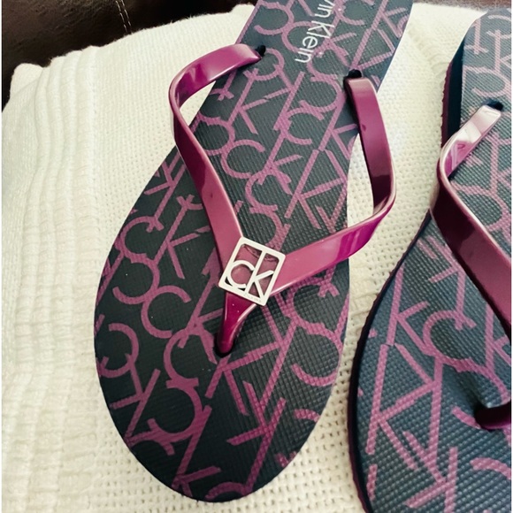 Calvin Klein Sandals size 8 - Picture 2 of 5